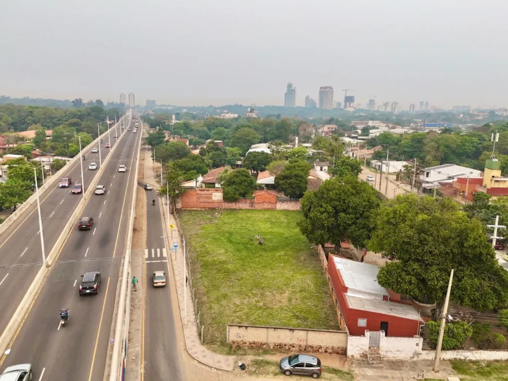 EN VENTA - Terreno sobre Av. Primer Presidente — foto 2