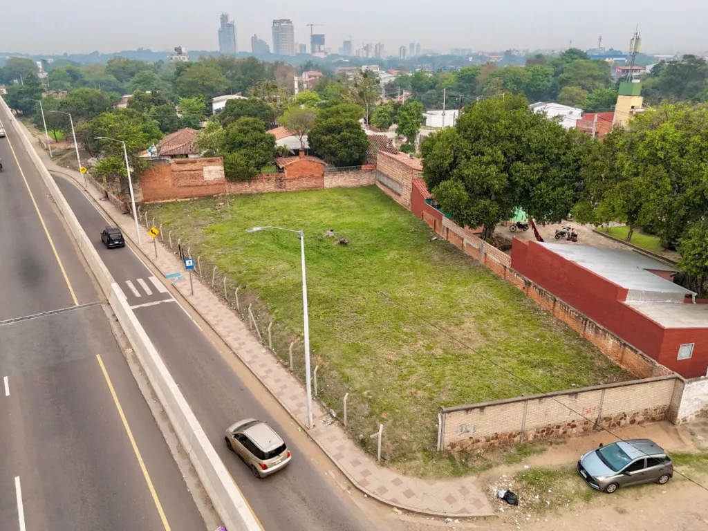 EN VENTA - Terreno sobre Av. Primer Presidente — foto 3