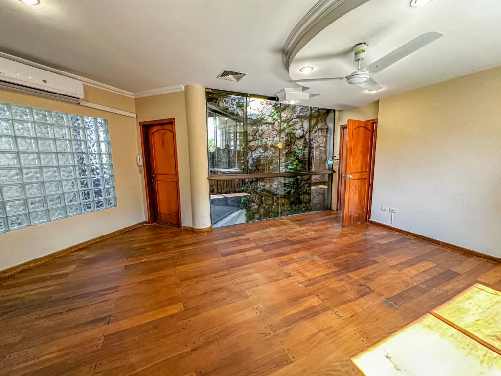 Residencia en venta barrio felicidad Lambare — foto 2