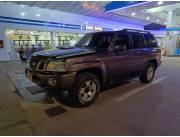 Remato 9.900 usd Nissan Patrol 3.0 turbo diesel caja mecánica 4x4 título del representante