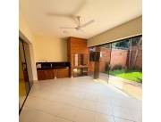 Alquilo duplex de 3 dormitorios en Mburucuya Asunción