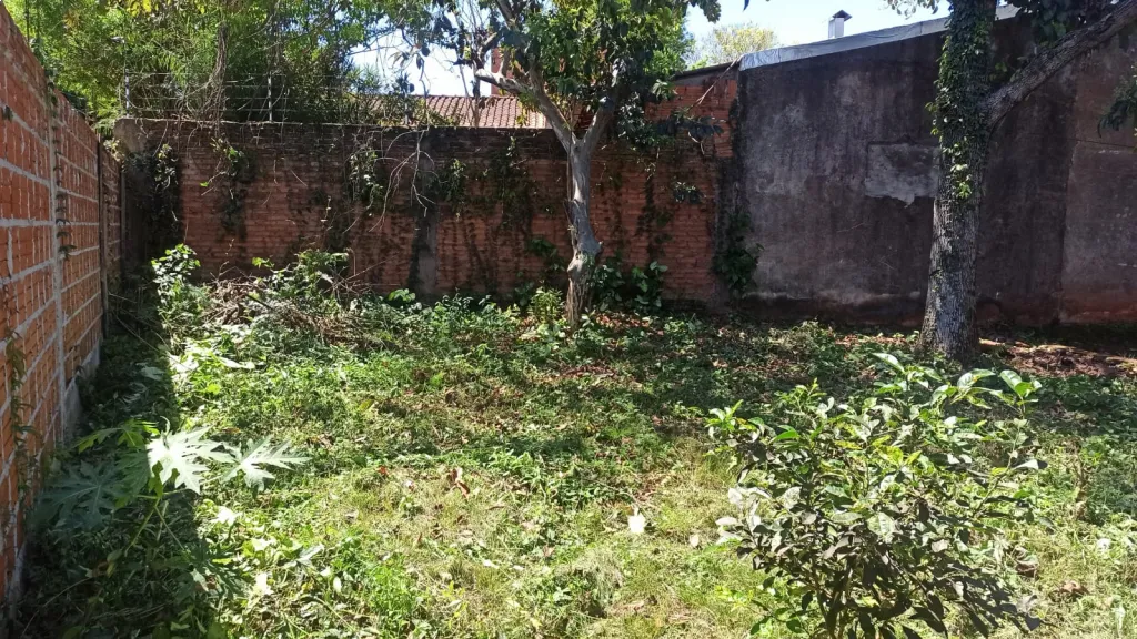 Vendo terreno y casa con excelente ubicación. Encarnación — foto 3