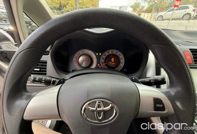 Toyota Auris Recién Importado! Precio:66.000.000 2013 — foto 4