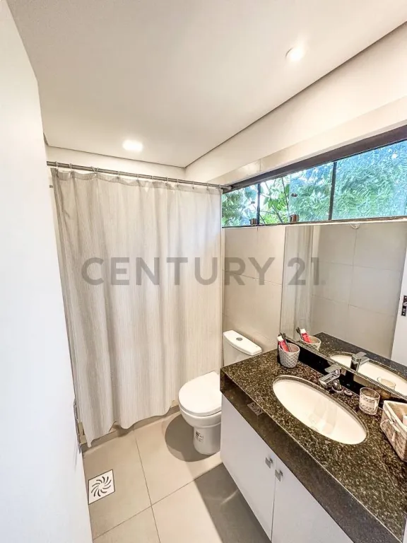 EN VENTA HERMOSO DUPLEX EN LUQUE — foto 2