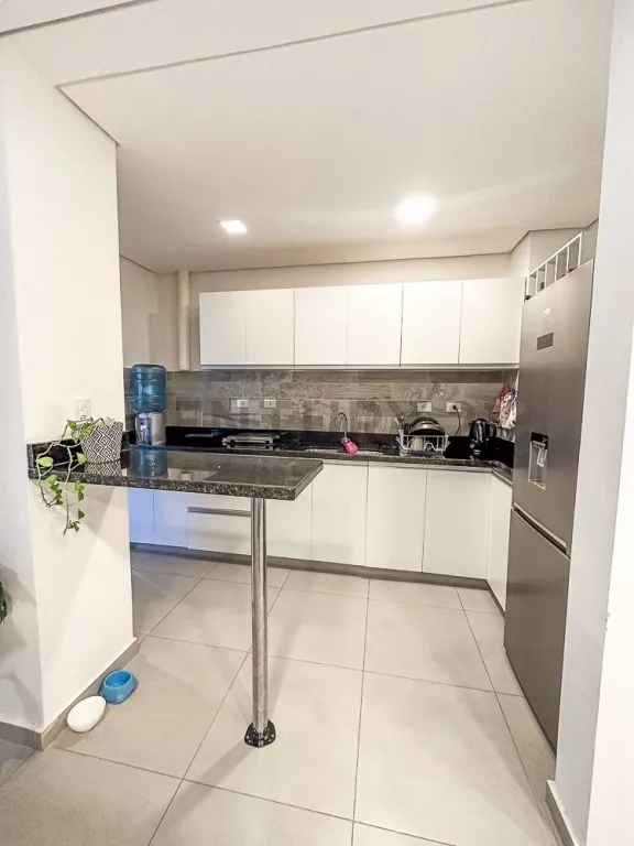 EN VENTA HERMOSO DUPLEX EN LUQUE — foto 3