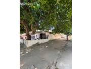 Vendo Terreno en Esquina Barrio Mburucuya