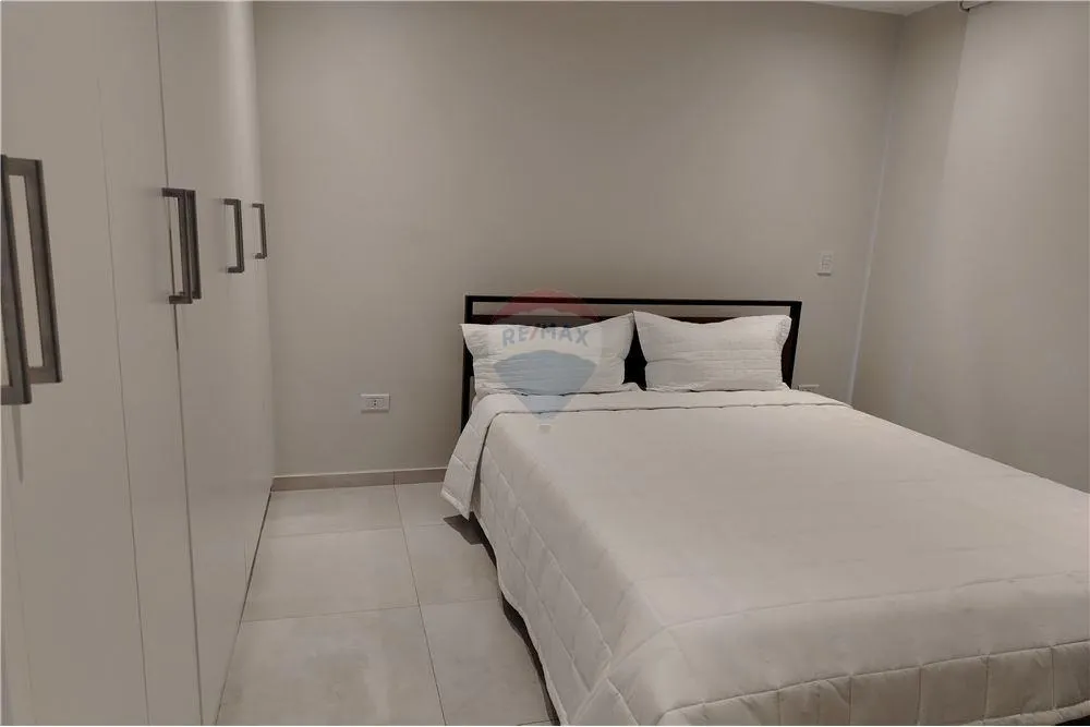 DEPARTAMENTO AMOBLADO EN LOS LAURELES — foto 3