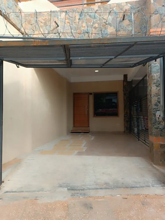 ALQUILO SALÓN COMERCIALOFICINA FDO DE LA MORA NORTE ID35574 — foto 2