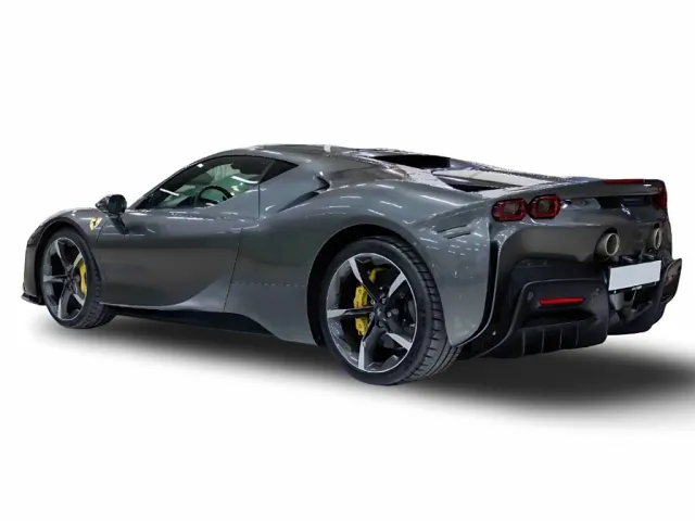 Ferrari Sf90 Stradale 2024 — foto 5