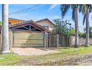 VENDO CASA EN LAMBARE CON 4 HABITACIONES