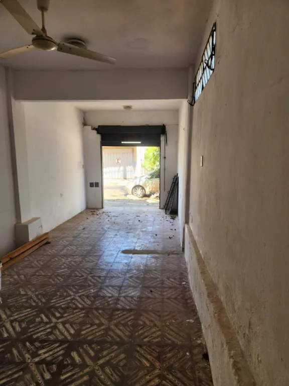 Salón amplio con excelente ubicación a 50 mts del Hospital San Pablo — foto 2
