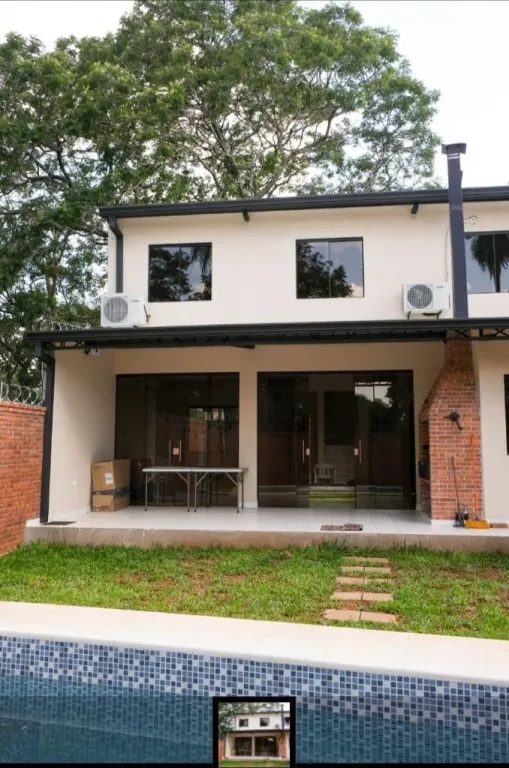 SE VENDE  𝘼𝙈𝙋𝙇𝙄𝙊 𝘿𝙐𝙋𝙇𝙀𝙓 𝙀𝙉 𝙇𝙐𝙌𝙐𝙀 CON PISCINA Y 3 HABITACIONES — foto 3