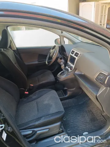 Toyota New Ractis 2011 — foto 4
