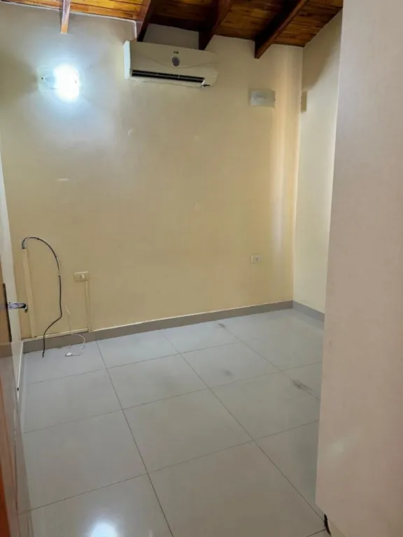 Alquilo Casa en Asunción Zona Avda. Stma. Trinidad — foto 3