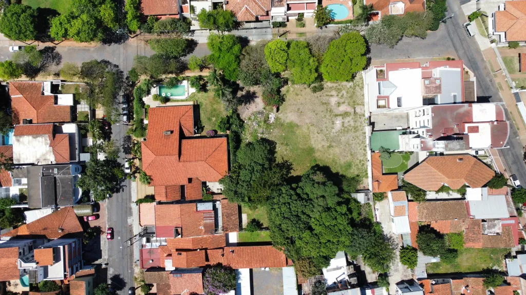 VENDO TERRENO DE 1.800 M2 ZONA AV. ESPAÑA Y BRASILIA - BARRIO MARISCAL LÓPEZ — foto 2