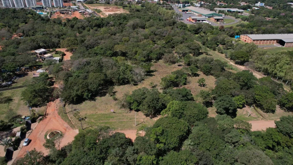 VENDO EXCLUSIVOS Y AMPLIOS TERRENOS EN URBANIZACIÓN SURUBI'I DE MARIANO ROQUE ALONSO — foto 3