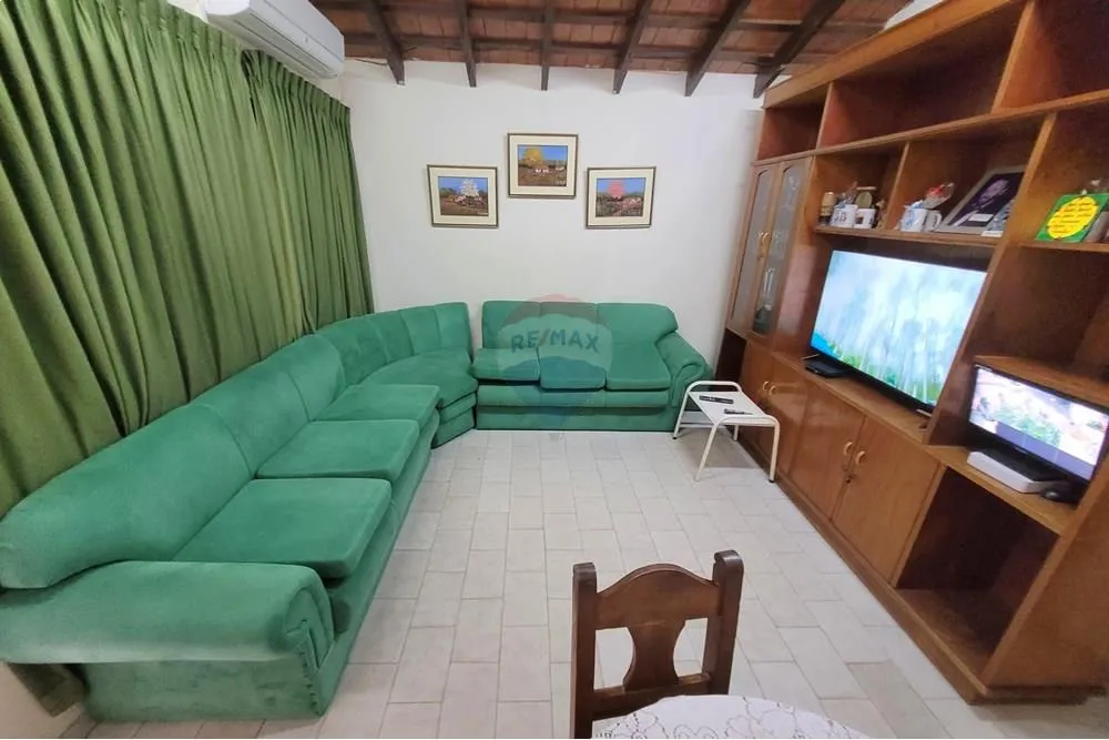 ALQUILO CASA DE 6 HABITACIONES EN BARRIO SAN VICENTE DE ASUNCIÓN — foto 2