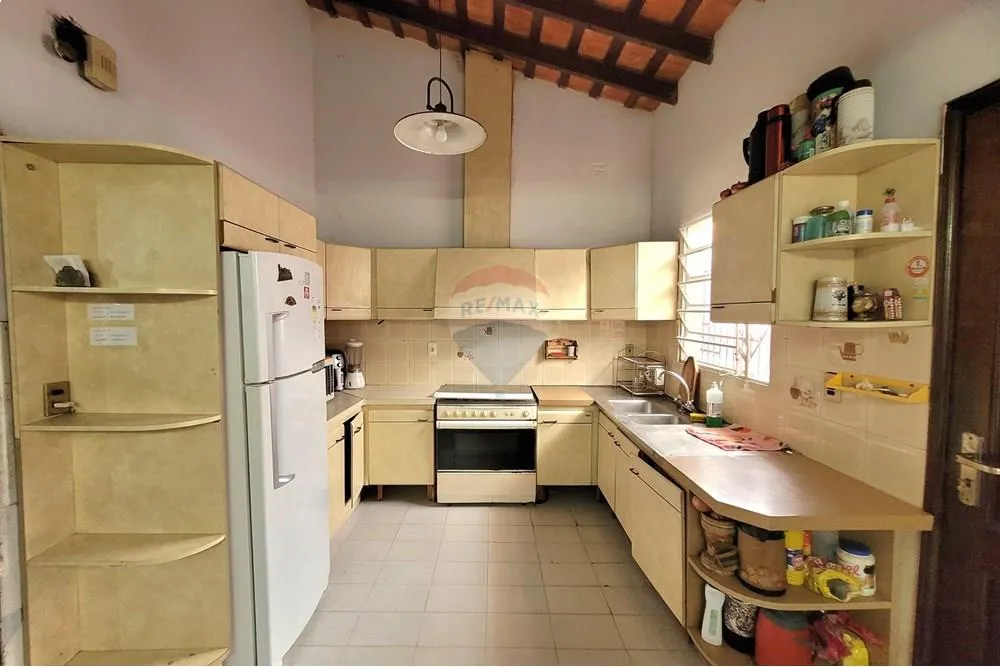 ALQUILO CASA DE 6 HABITACIONES EN BARRIO SAN VICENTE DE ASUNCIÓN — foto 3