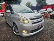 TOYOTA NOAH RECIEN IMPORTADO AÑO 2007/8