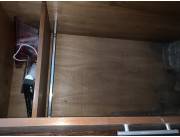 Ropero de madera de buena calidad (se vende desarmado)