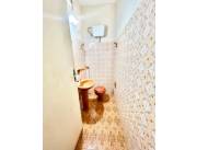 ALQUILO CASA EN ASUNCION BARRIO HERRERA COD 3398