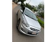 Hyundai Accent 2014 la