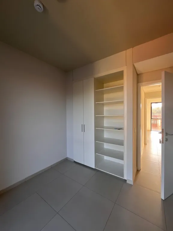 ALQUILER Departamento en Edif Home Ycua Sati (zona eje corporativo) 2 dormitorios cochera — foto 3