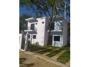 HERMOSAS CASAS EN BARRIO PARAISO, LUQUE