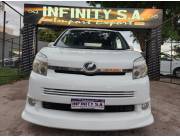 Toyota New Voxy año 2009