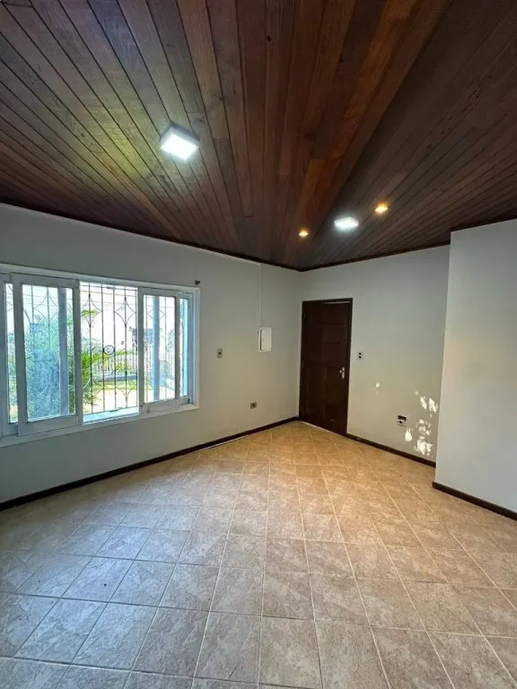 Casa en Alquiler – San Lorenzo — foto 2