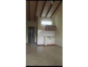 ALQUILER CASA DE 2 DORMITORIOS EN ITAUGUA YBYRATY CAMINO CERAMICA ITAUGUA EN 950MIL