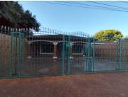 Vendo Casa de 4 dormitorios en San Lorenzo barrio Reducto zona Hospital Acosta Ñu