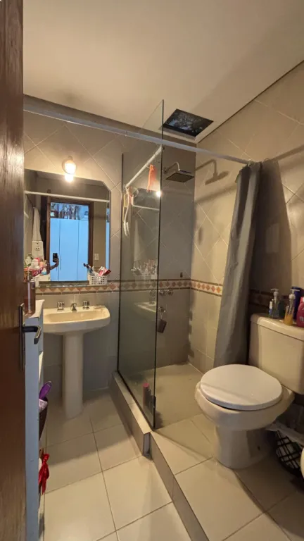 VENDO 2 DUPLEXS BARRIO SANTA MARÍA La ubicación es inmejorable: con salida rápida a Asunc — foto 2