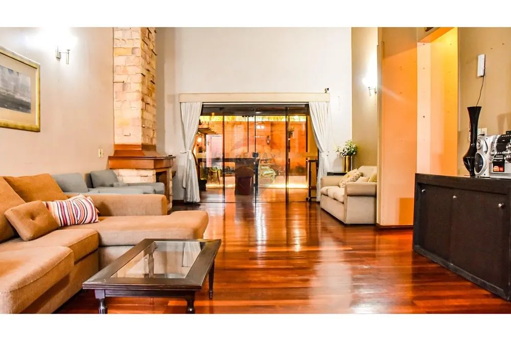 Casa en Mburucuyá: Espacio, Confort, Inversión — foto 2