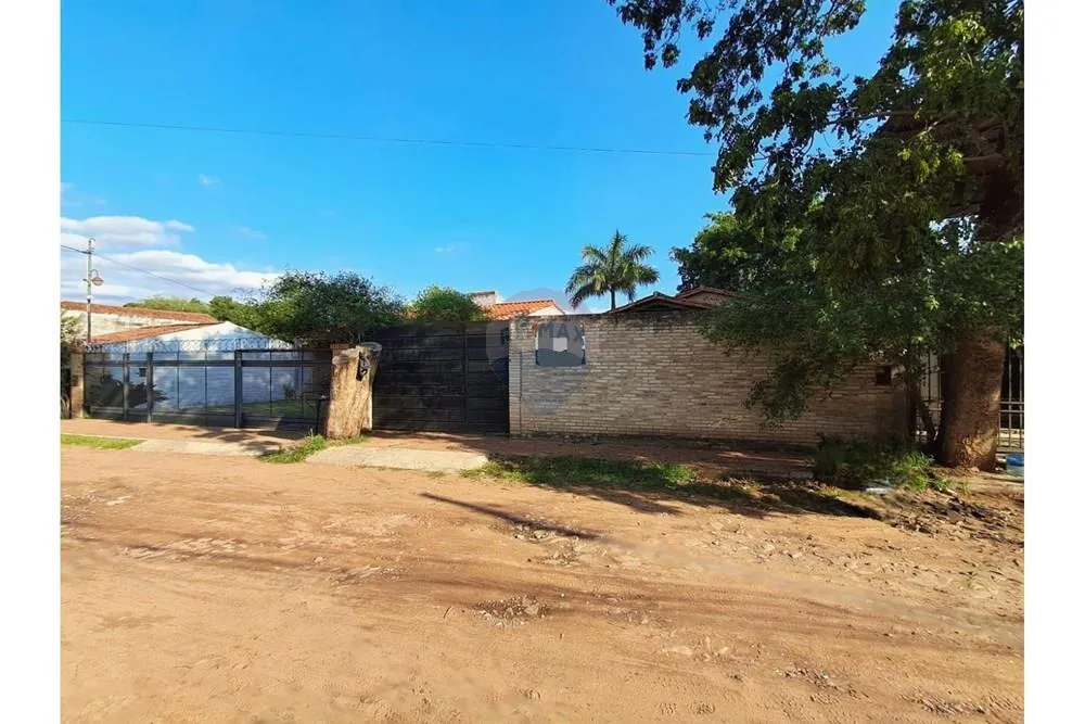 VENDO CHALET EN AMPLIO TERRENO EN LAMBARE — foto 2