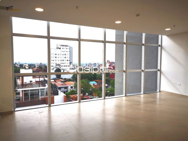 Locales / Oficinas / Salones - OFICINA CON GRAN VISTA A LA CIUDAD ALQUILADA!