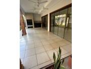 ALQUILO CASA EN ASUNCION BARRIO LOS LAURELES COD 4001