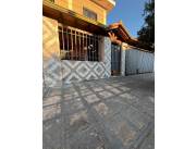 VENDO CASA EN ZONA RESIDENCIAL – FERNANDO DE LA MORA (ZONA SUR)