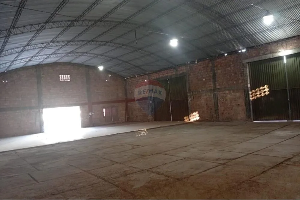 ALQUILO TINGLADO EN ESQUNA SOBRE EX RUTA 1 — Foto 2