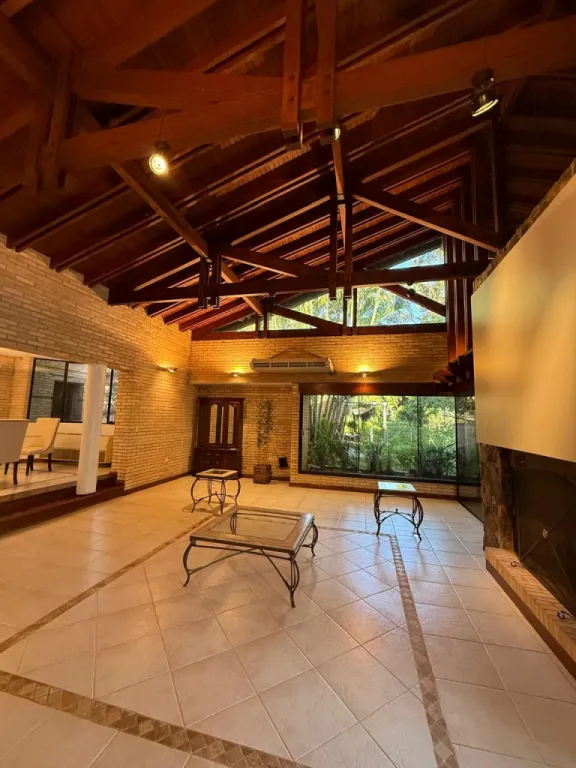 ALQUILO – LUJOSA RESIDENCIA EN PARANÁ COUNTRY CLUB — foto 3