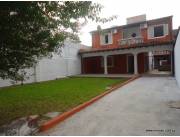 VENDO CASA 3 DORM. + ÁREA DE SERVICIO - SAJONIA (CÓD. 219)