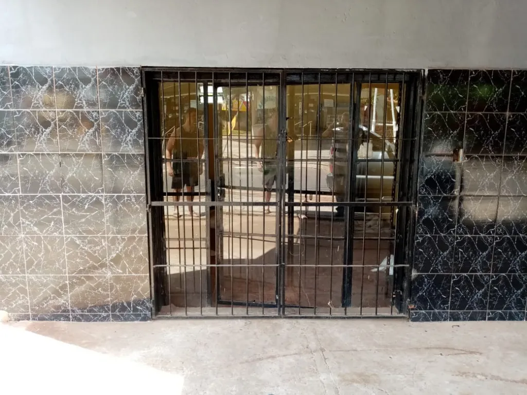 Vendo Terreno con Casa — foto 2