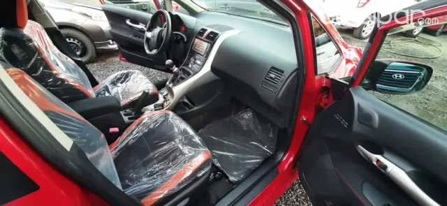 Toyota Auris 2011 — foto 4