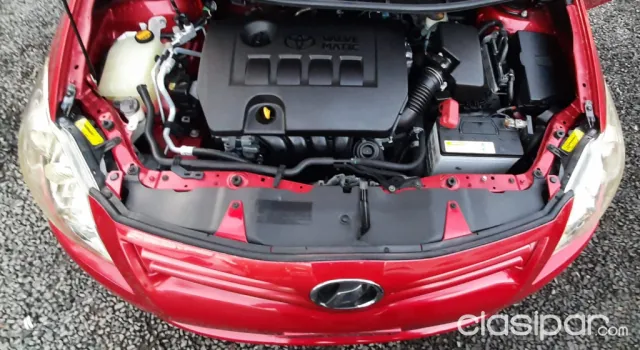 Toyota Auris 2011 — foto 5