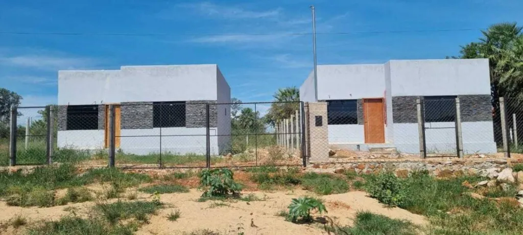 VENDO 2 CASAS EN COSTA AZUL LIMPIO DE 2 DORMITORIOS — фото 2