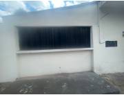 Alquilo salón comercial en excelente ubicación a media cuadra de Mariscal Estigarribia