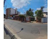 Vendo casa a demoler o refaccionar.