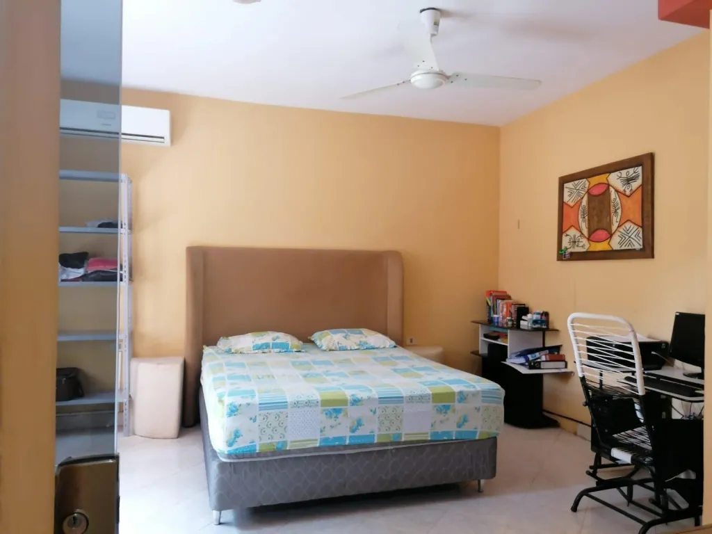 VENDO CASA DE DOS PLANTAS EN FERNANDO DE LA MORA ZONA SUR — foto 3