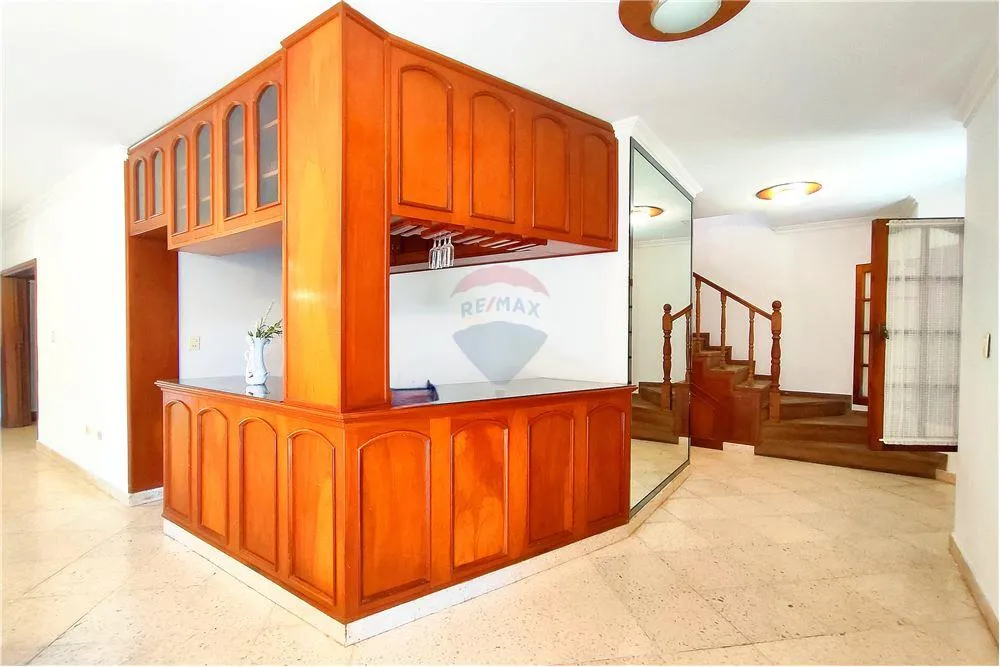 VTA.CASA 2 PLANTAS ESQUINA TERRENO 960M2 ITA ENRAMADA-ASUNCION — foto 2
