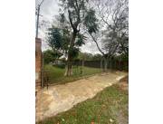 VENDO AMPLIO TERRENO DE 870m2 EN LUQUE. ZONA CIT